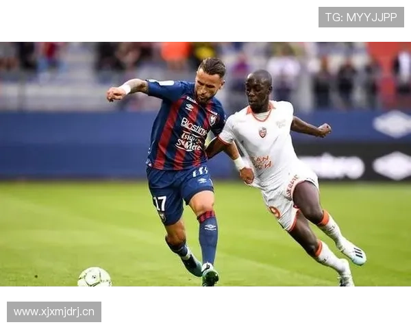 水晶宫足球队队员官网提供专业的球队新闻和深度分析满足球迷关注